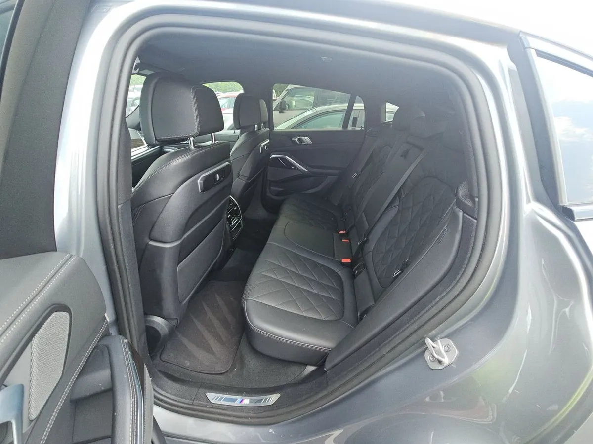 BMW X6 SPORTS ACTIVITY COUPE 2024