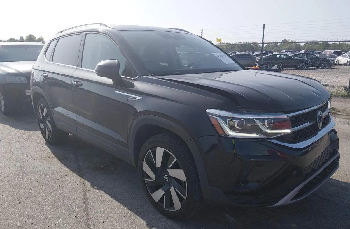 VOLKSWAGEN TAOS SEL 2023