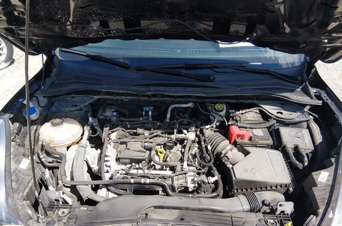 FORD ESCAPE SEL 2022