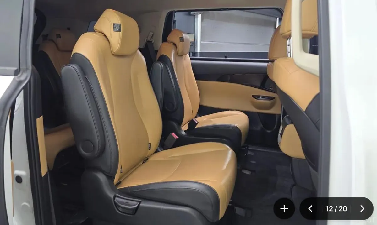 KIA CARNIVAL PRESTIGE 2023