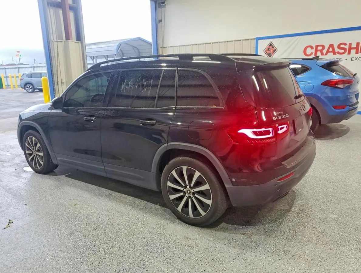 MERCEDES-BENZ GLB-CLASS 250 2022