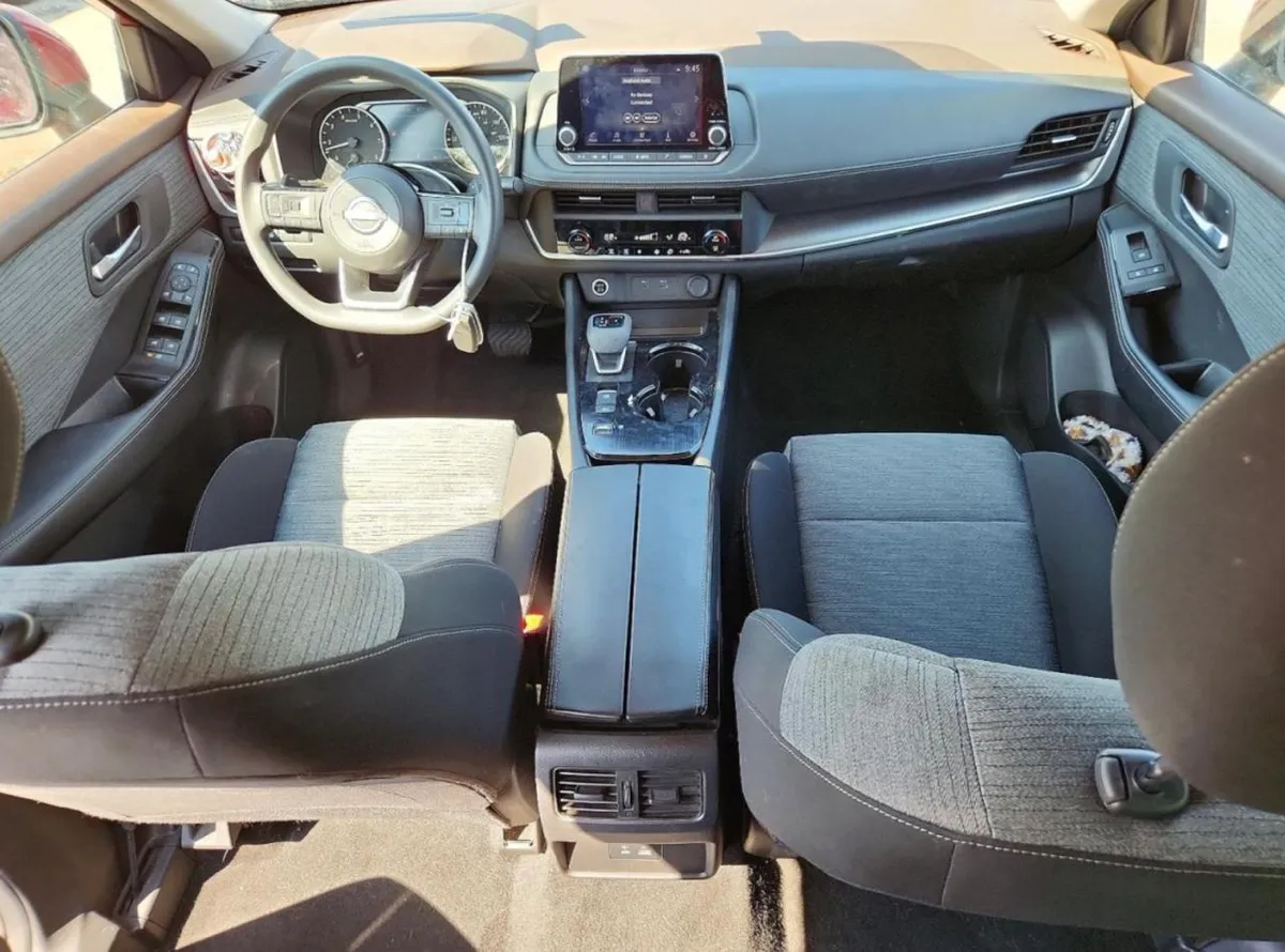 NISSAN ROGUE SV 2023