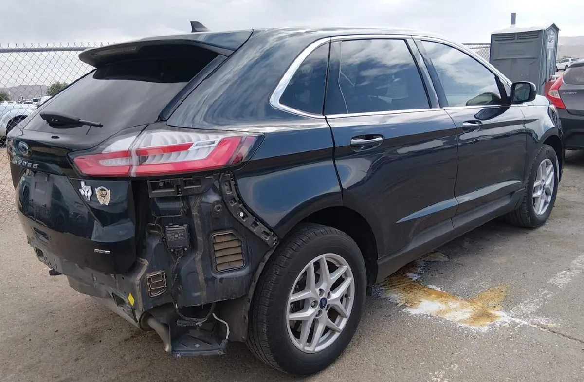 FORD EDGE SEL 2022