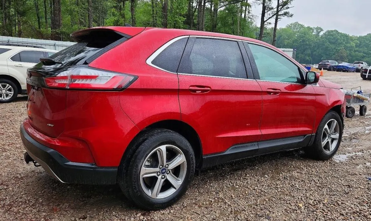 FORD EDGE SEL 2022