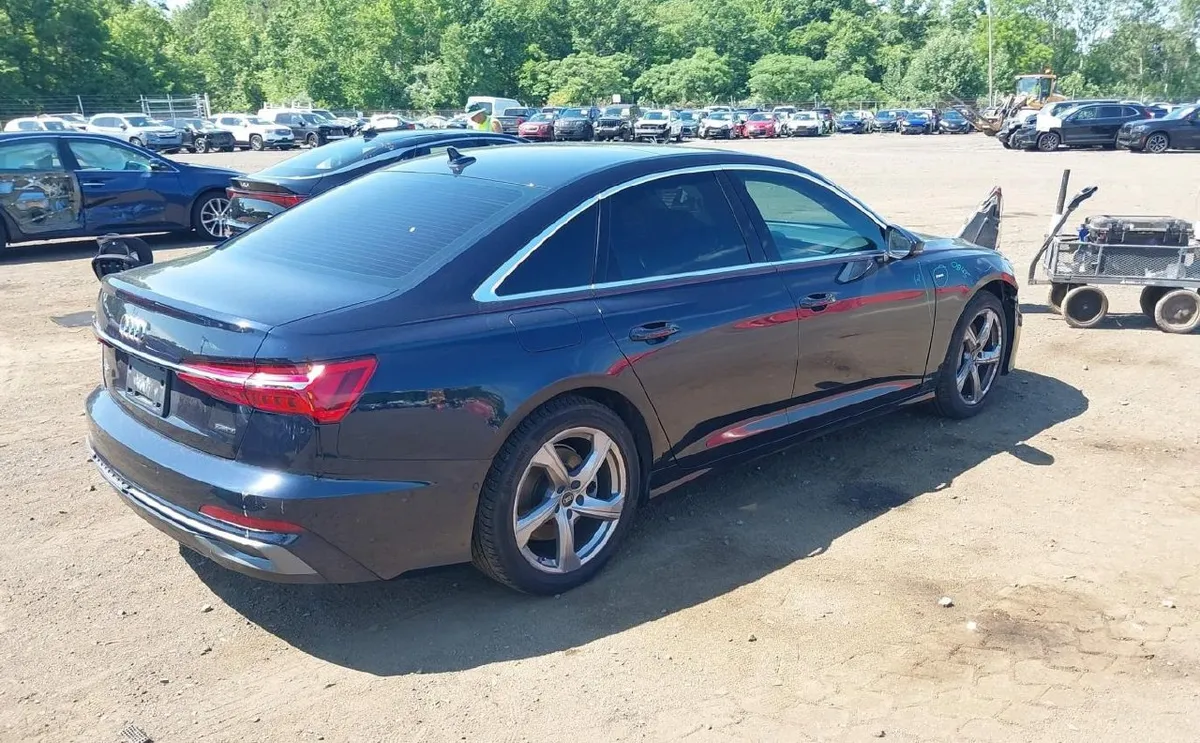 AUDI A6 PREMIUM PLUS 55 TFSI QUATTRO S TRONIC 2023