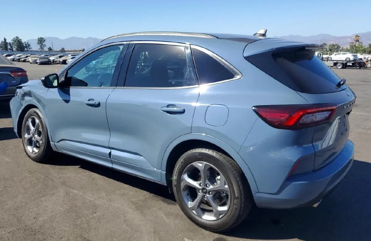 FORD ESCAPE ST LINE 2024