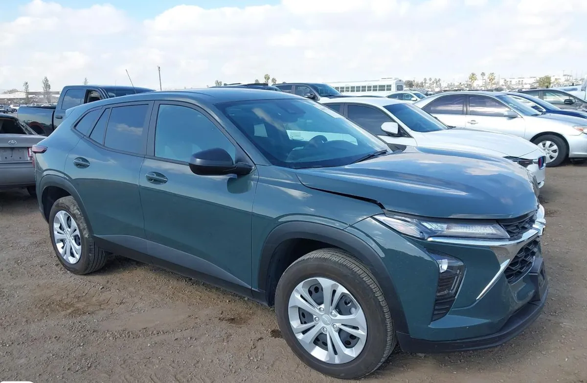 CHEVROLET TRAX FWD LS 2025