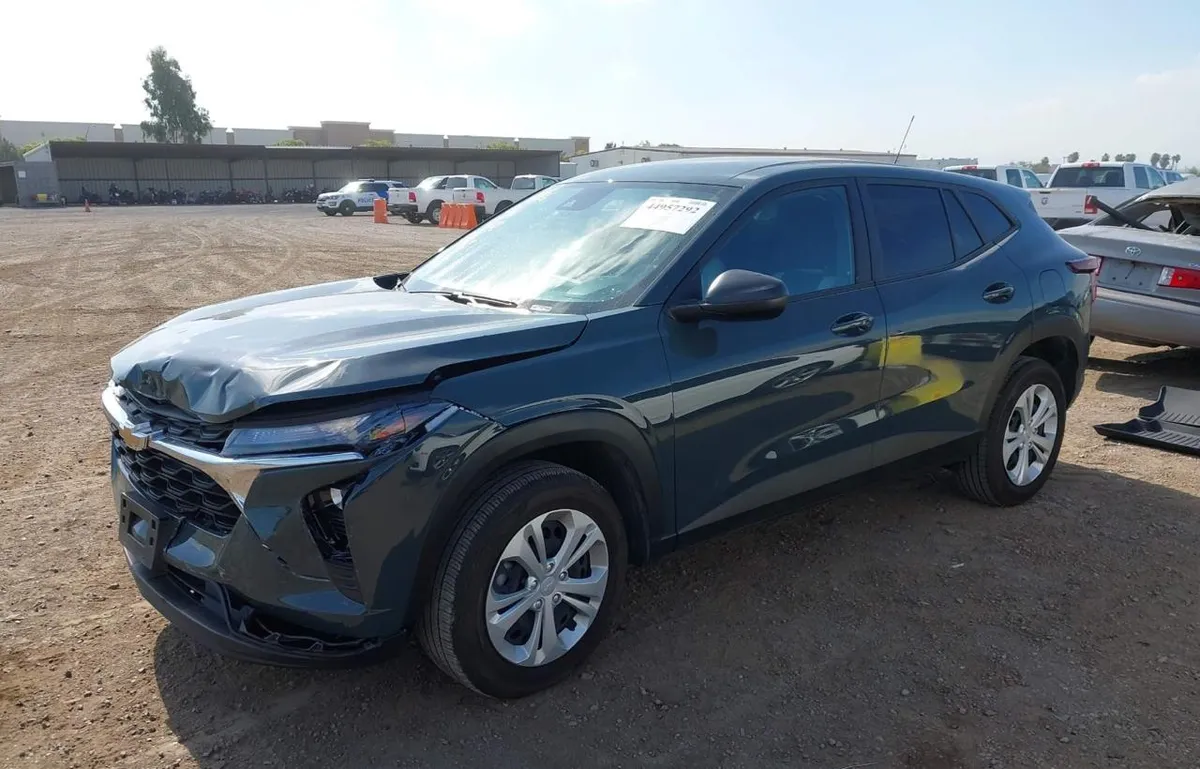 CHEVROLET TRAX FWD LS 2025