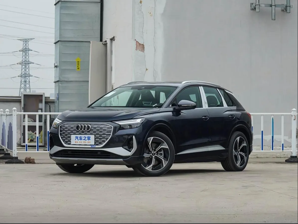 AUDI Q4 E-TRON МОДИФИКАЦИЯ 40 E-TRON МОЩНОСТЬЮ 204 Л.С. (310 Н М) С БАТАРЕЕЙ ЕМКОСТЬЮ 84.8 КВТ Ч (ЗАПАС ХОДА ДО 605 2024