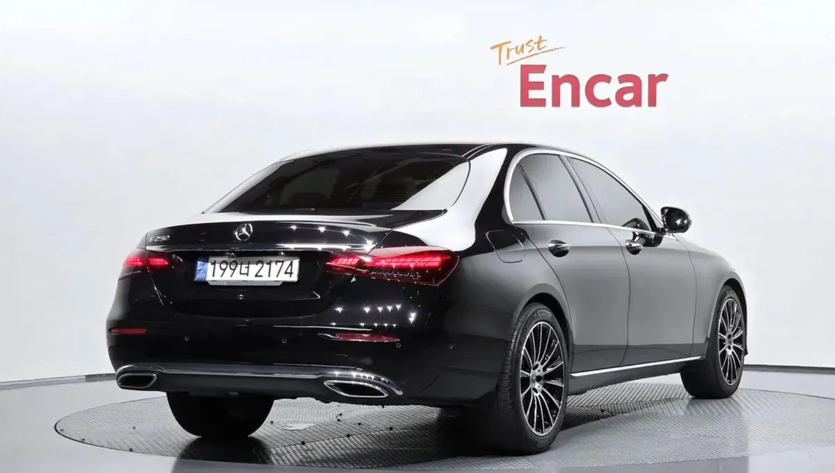 MERCEDES-BENZ W213 E250 EXCLUSIVE 2022