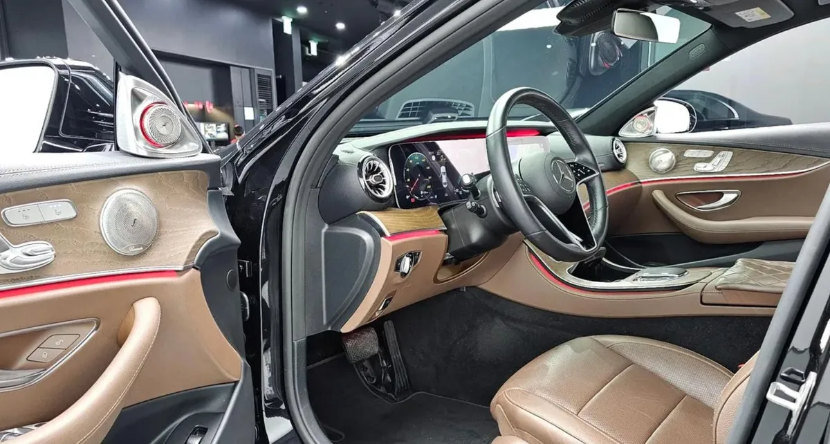 MERCEDES-BENZ W213 E250 EXCLUSIVE 2022