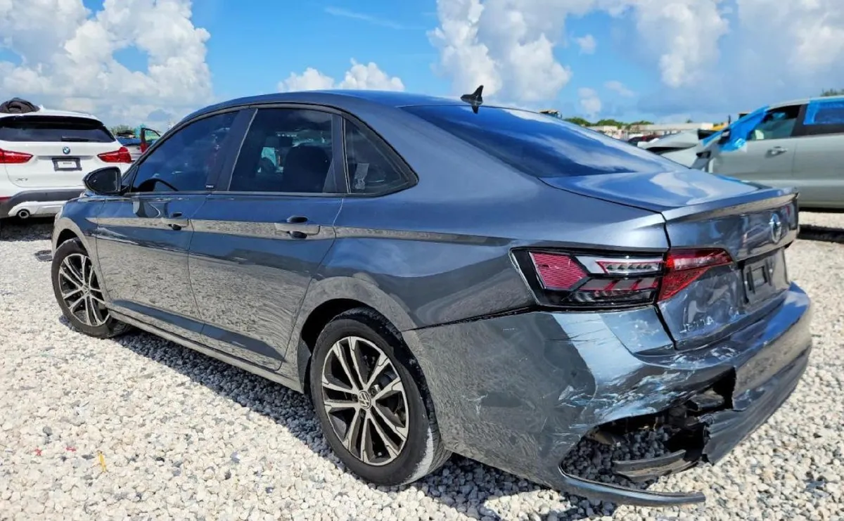 VOLKSWAGEN JETTA SPORT 2023