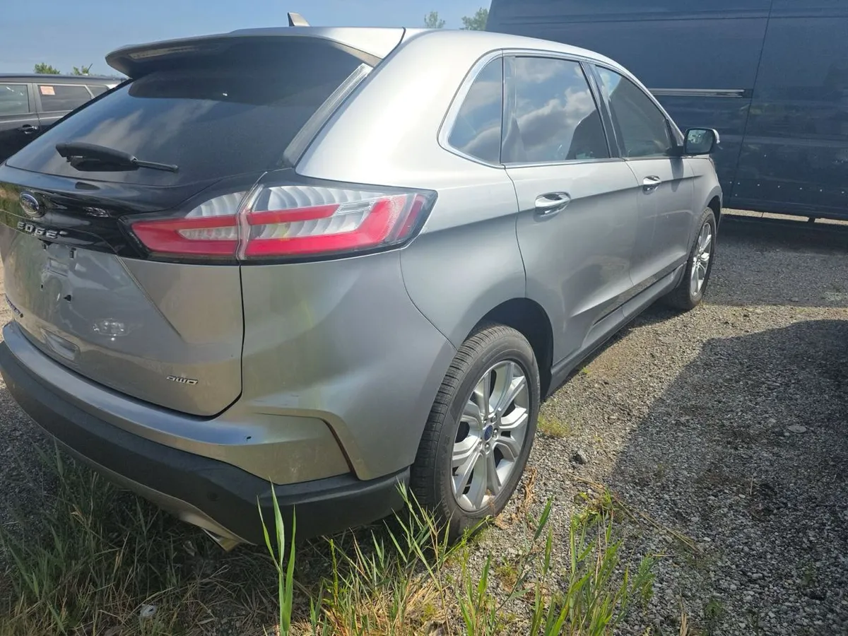 FORD EDGE TITANIUM 2022