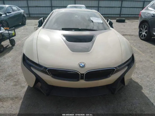 BMW I8 2015