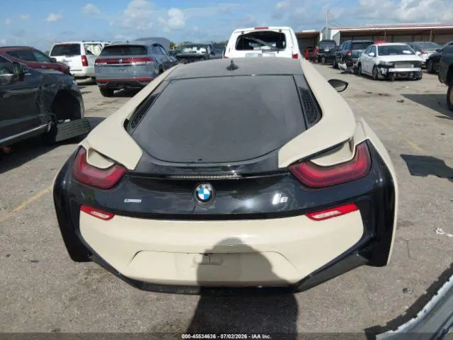 BMW I8 2015
