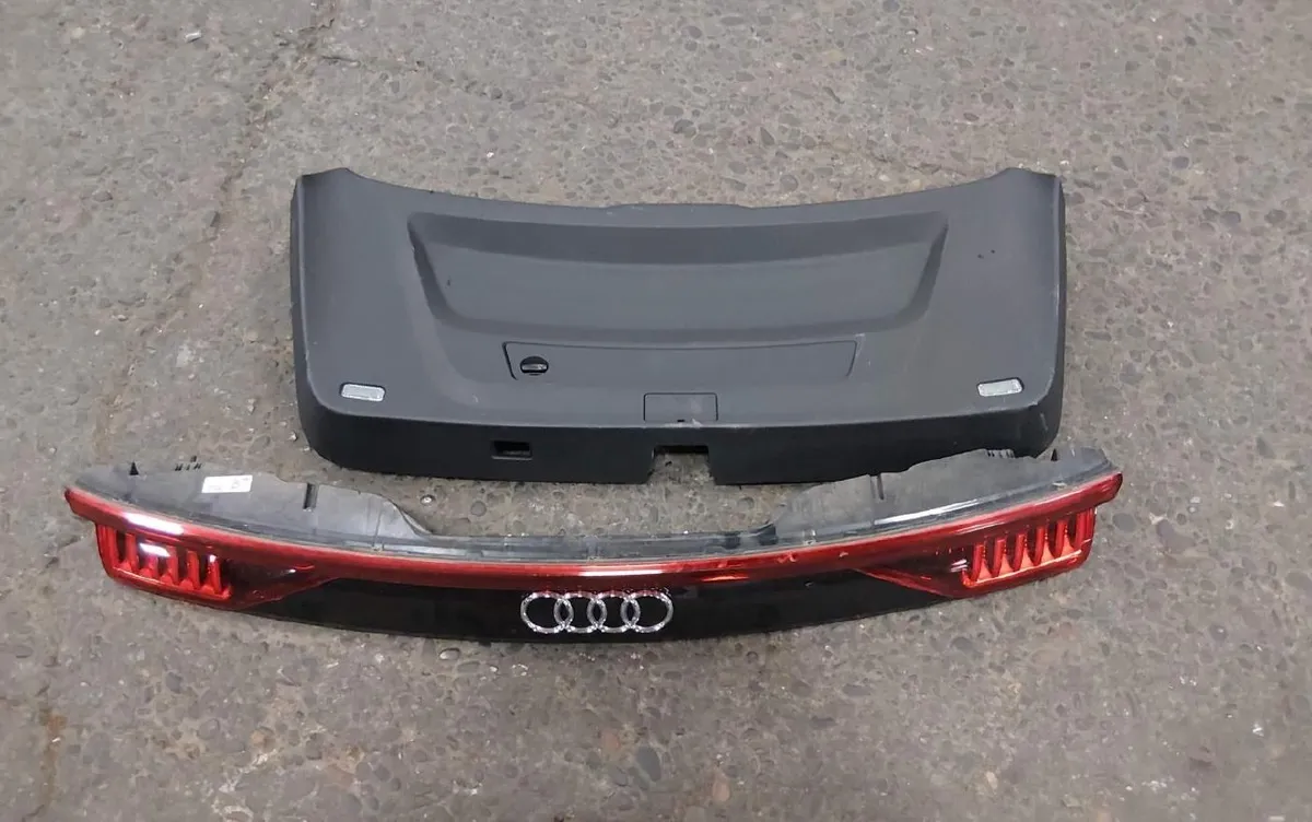 AUDI Q8 PREMIUM 2023
