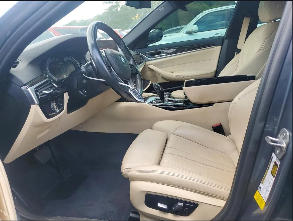 BMW 330I 2018