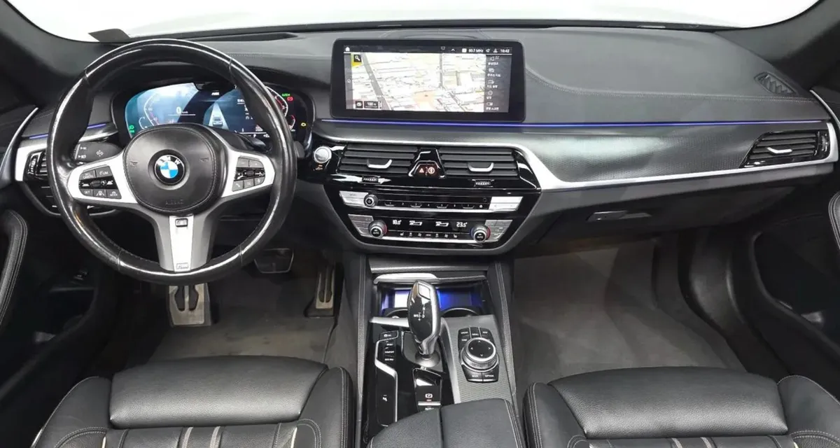 BMW 5 SERIES 2022