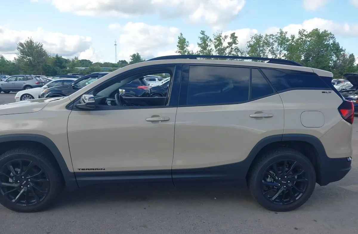 GMC TERRAIN AWD SLT 2022