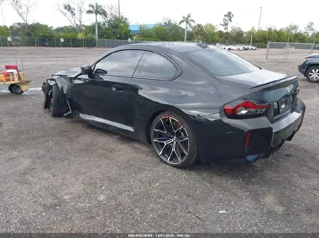BMW M2 2025