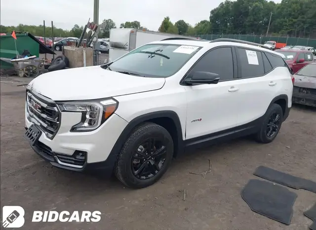 GMC TERRAIN AWD AT4 2024