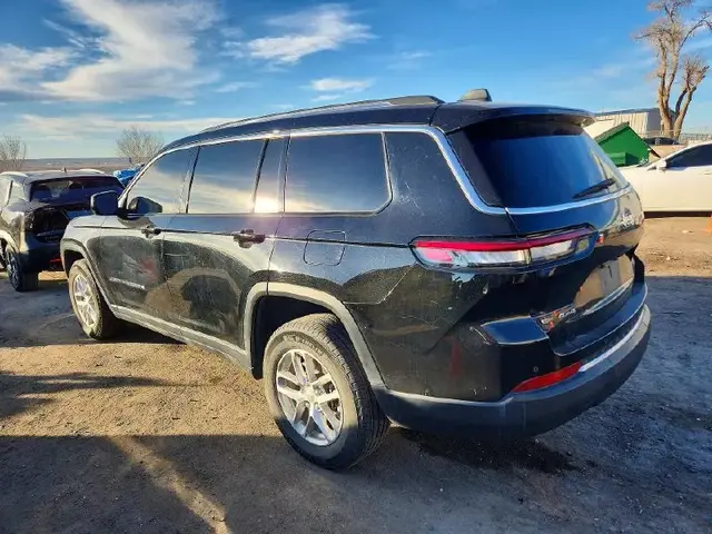 JEEP GRAND CHEROKEE L LAREDO 2022