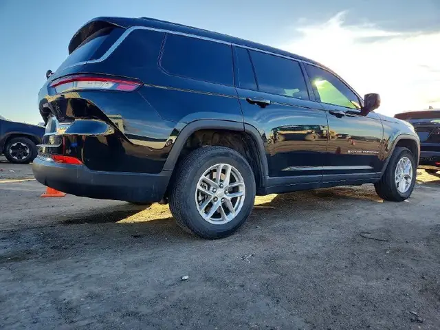 JEEP GRAND CHEROKEE L LAREDO 2022