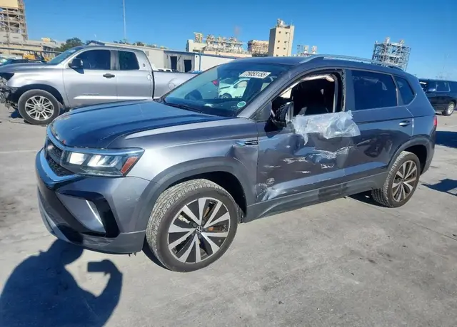 VOLKSWAGEN TAOS 2022