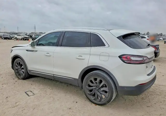 LINCOLN NAUTILUS 2021