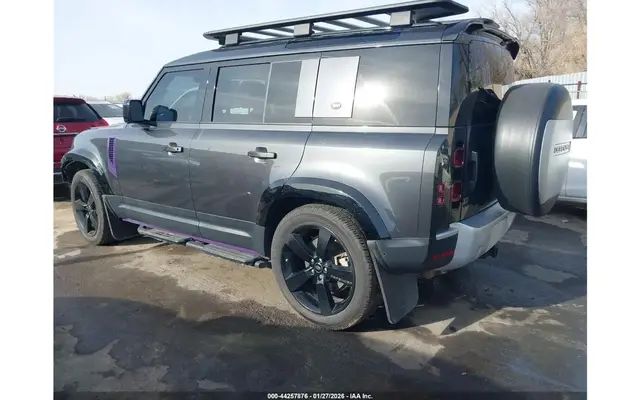 LAND ROVER DEFENDER 110 SE 2023