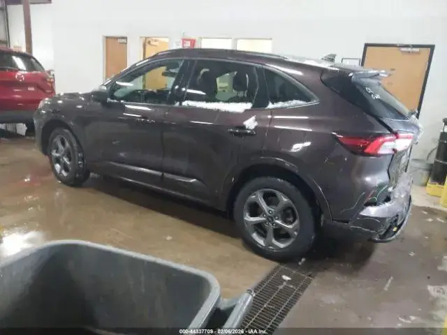 FORD ESCAPE ST-LINE 2023
