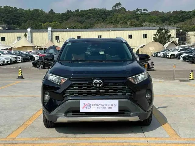 TOYOTA RAV4 FASHION PLUS 2021