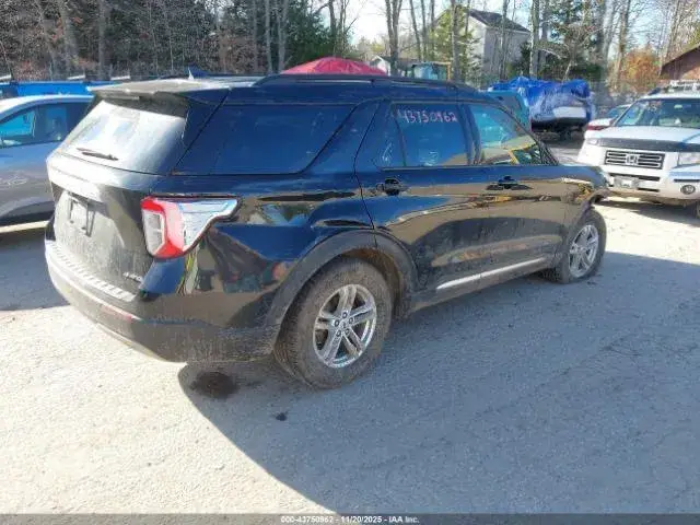 FORD EXPLORER XLT 2023