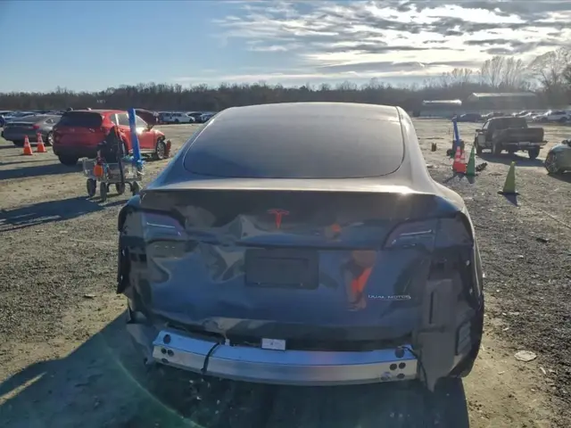 TESLA MODEL Y 2022