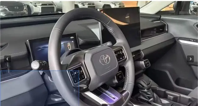 TOYOTA RAV4 R-4 2026