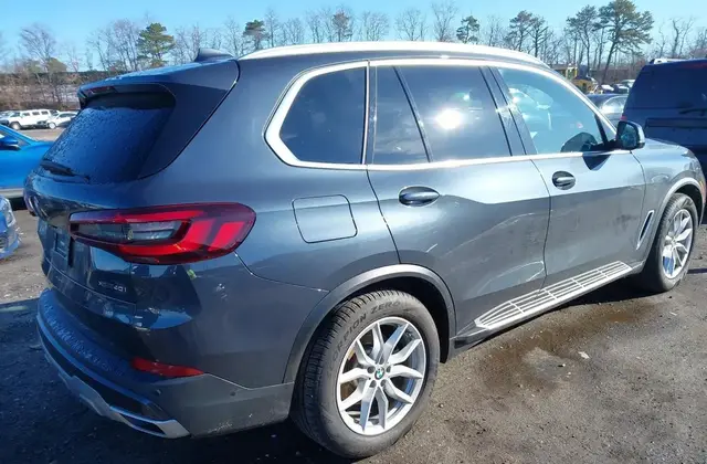 BMW X5 2022