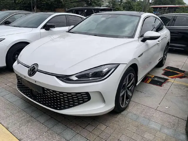 VOLKSWAGEN LAMANDO L 280TSI DSG 2023