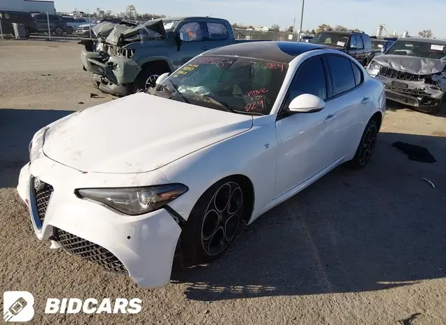 ALFA ROMEO GIULIA 2022