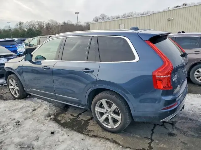 VOLVO XC90 T5 MOMENTUM 2021