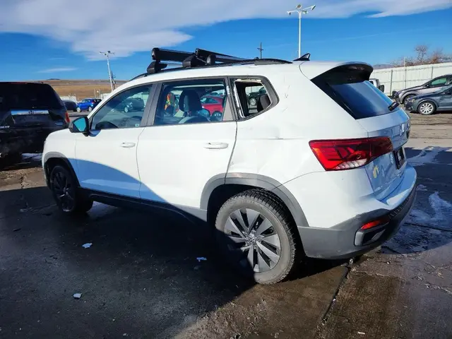 VOLKSWAGEN TAOS S 2022