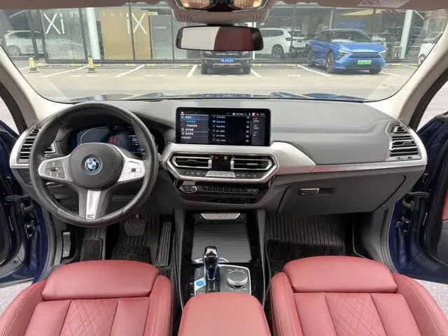 BMW IX3 2022