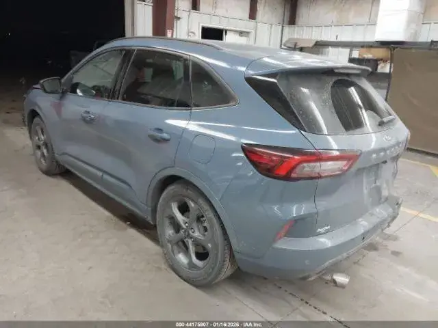 FORD ESCAPE ST-LINE 2023