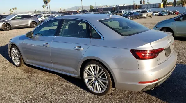 AUDI A4 2018