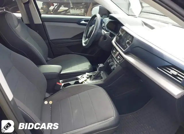 VOLKSWAGEN TAOS 2022