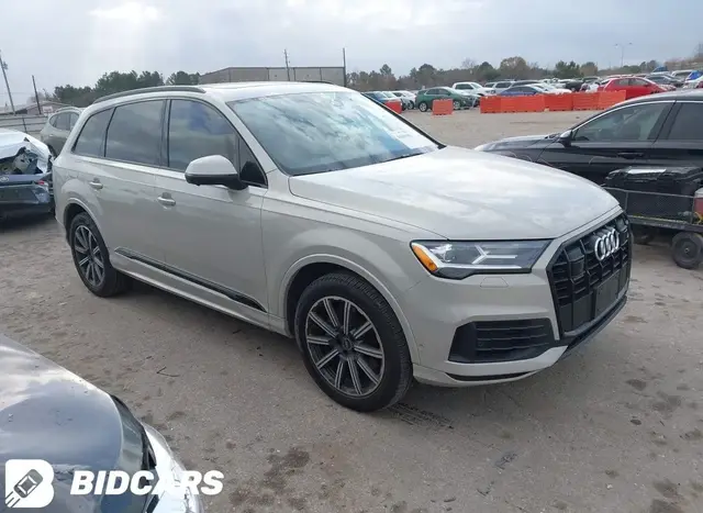 AUDI Q7 2023