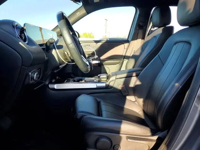 MERCEDES-BENZ GLB-CLASS 2022