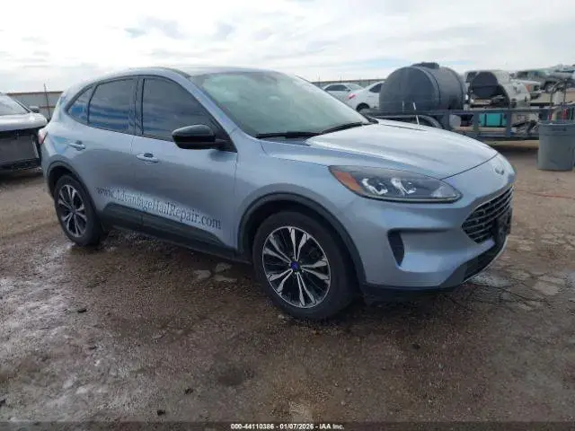 FORD ESCAPE SE 2022