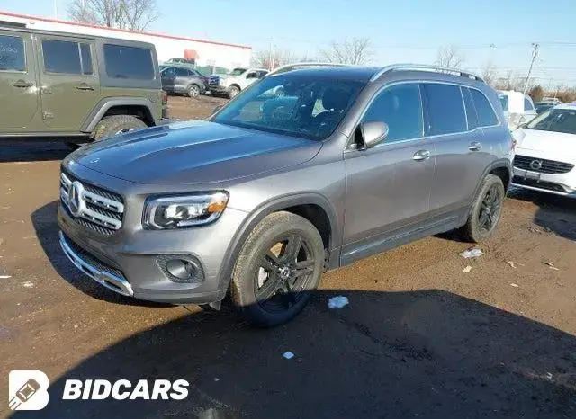 MERCEDES-BENZ GLB250 4MATIC 2022