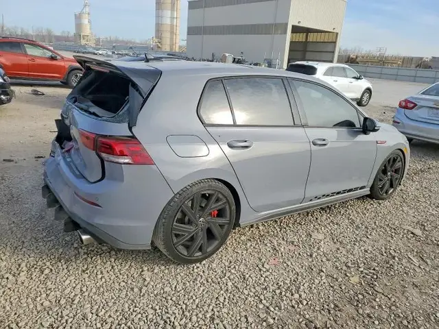 VOLKSWAGEN GTI SE 2023