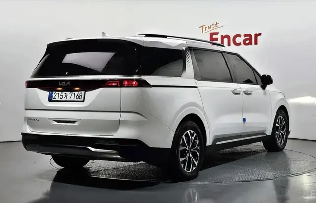 KIA CARNIVAL SIGNATURE 2021
